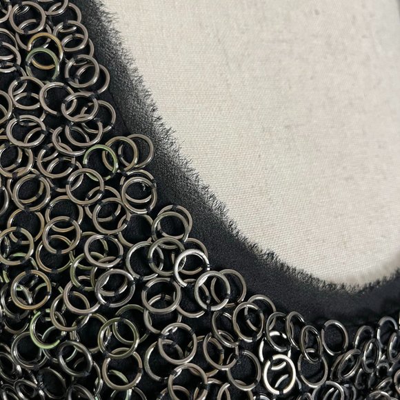 Elie Tahari Sleeveless Black Shift Dress Metal Ring Circles Sz M Silk Short - Picture 6 of 9